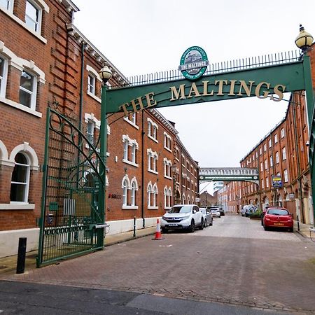 Platform City Theatre Studio With Secure Parking Kingston upon Hull Eksteriør bilde