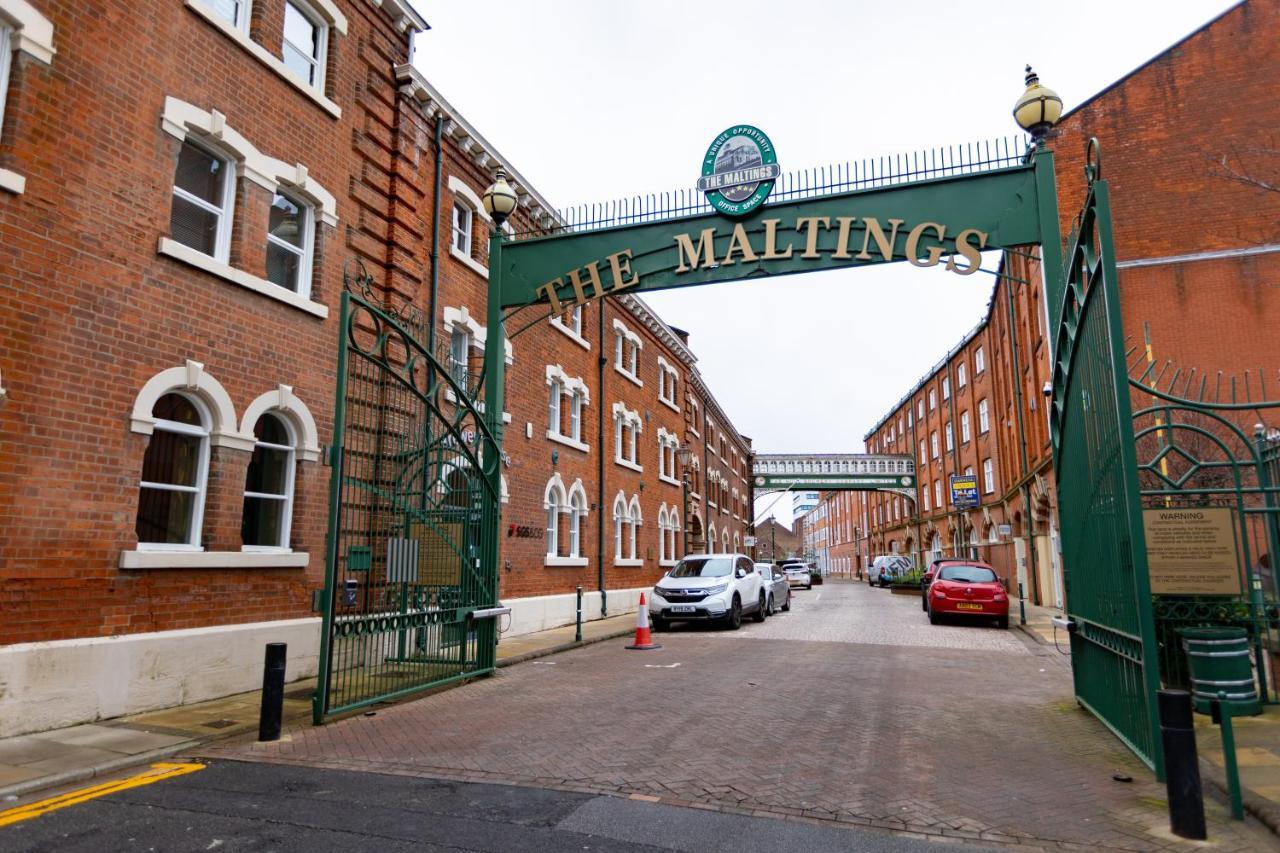 Platform City Theatre Studio With Secure Parking Kingston upon Hull Eksteriør bilde